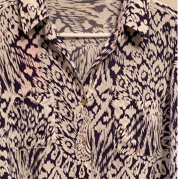 Lilly Pulitzer Sea View Button Down Blouse Shirt Bright Navy‎ Pineapple P… - Picture 5 of 14